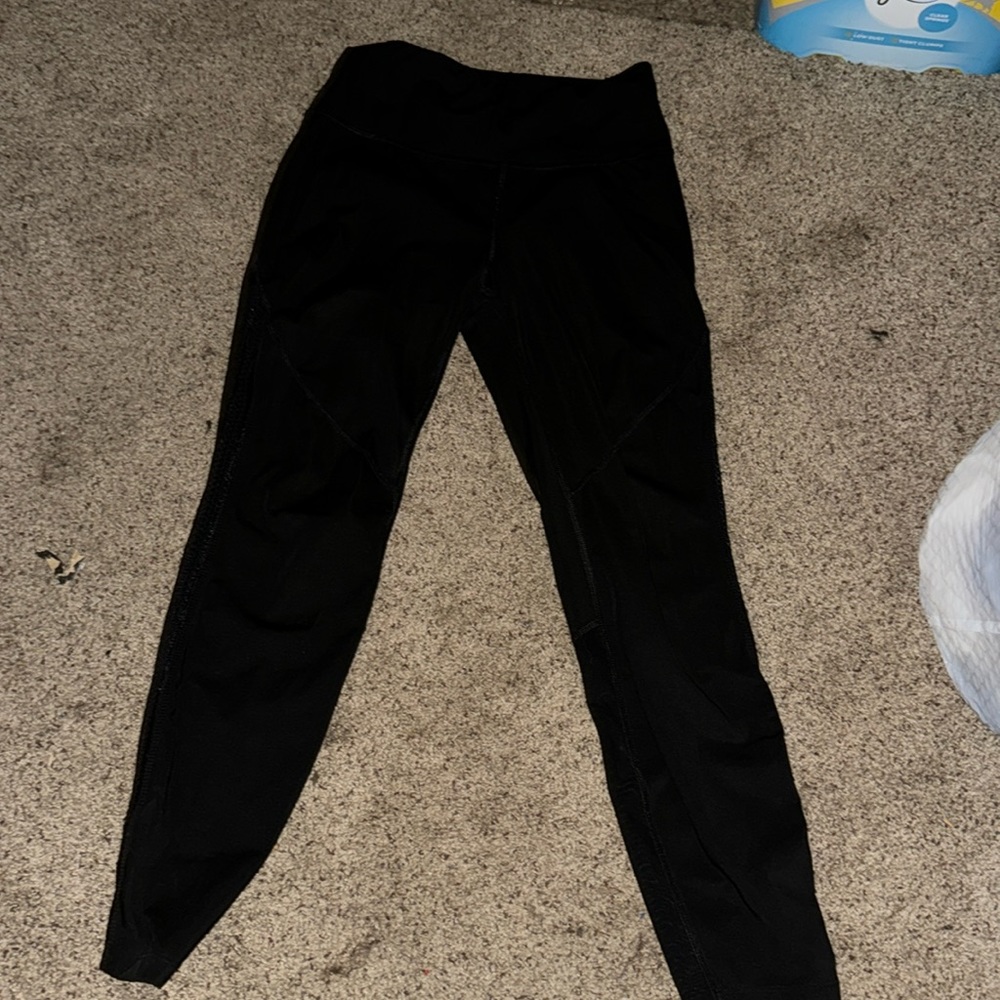 black leggings